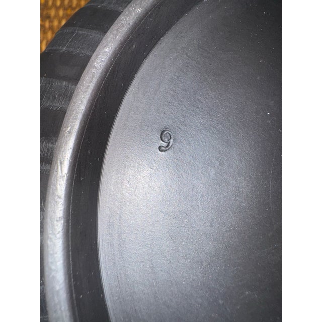 Early 20th Century Wedgwood Basalt Engine Turned Bowl For Sale In Dallas - Image 6 of 8