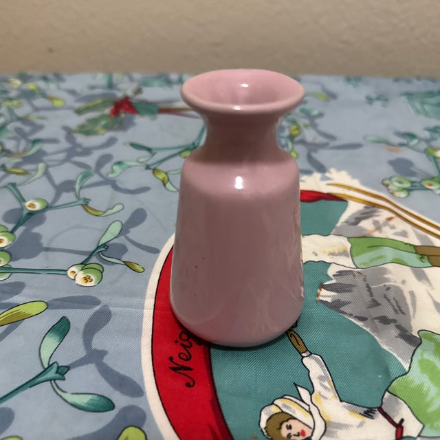 Mid-Century Modern Style Lavender Ceramic Bud Vase Minimalist Porcelain Solifleur For Sale - Image 4 of 6