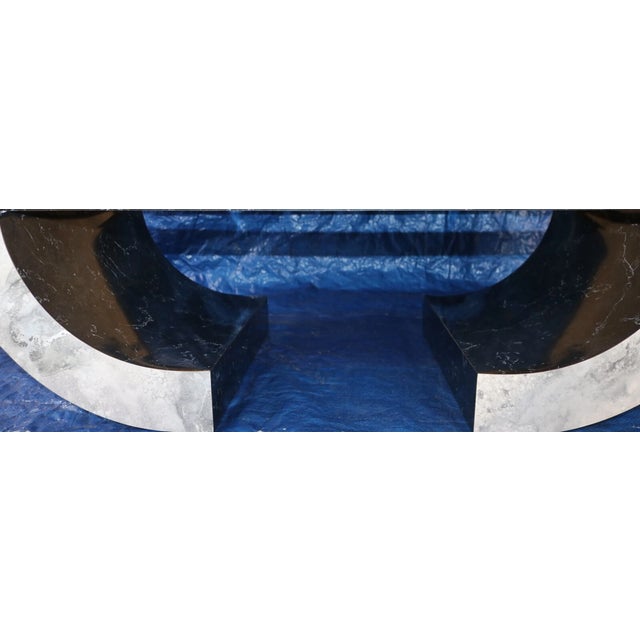 1980s Vintage Alpi Design Postmodern Marble Veneer Waterfall Nightstands Pair/Set For Sale - Image 9 of 17