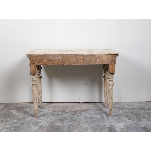 Italian 18th Century Console Table with Carved Lion Heads and Papyrus Capitals For Sale - Image 4 of 12