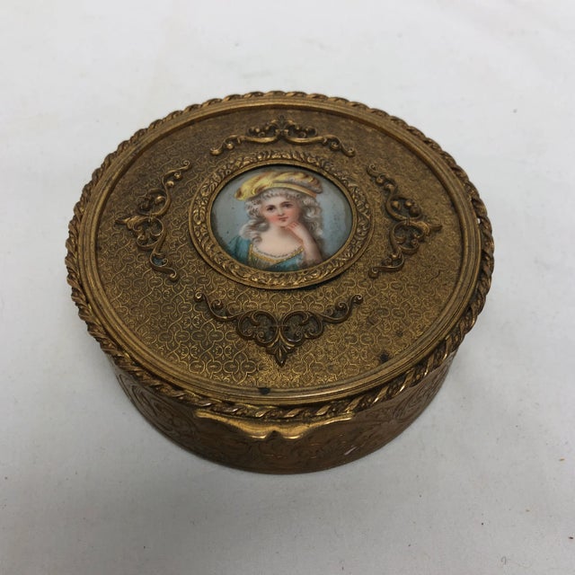 Early 20th Century Antique French Painted Porcelain Jewelry Box For Sale In Richmond - Image 6 of 6
