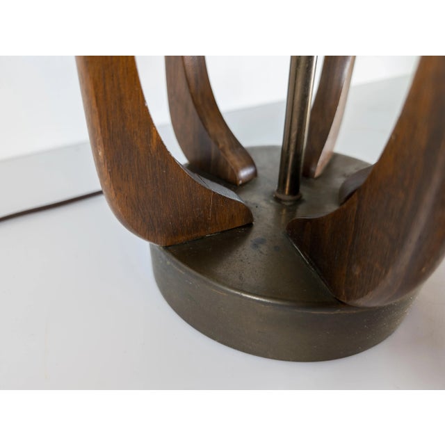 Mid-Century Modern Walnut and Brass Danish Style Table Lamp After Adrian Pearsall For Sale In New York - Image 6 of 10