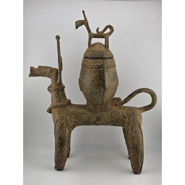 Antique African Nobility Ceremonial Dogon Bronze Horse W/ Covered Container 12"h For Sale - Image 4 of 16