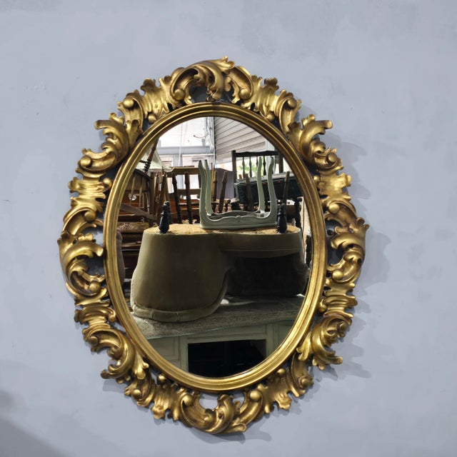 Large Deep Carved Oval Gilt Mirror, 1910 For Sale - Image 3 of 14