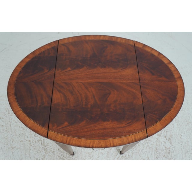 Ethan Allen Figural Mahogany Pembroke Style Lamp Table For Sale In Philadelphia - Image 6 of 12