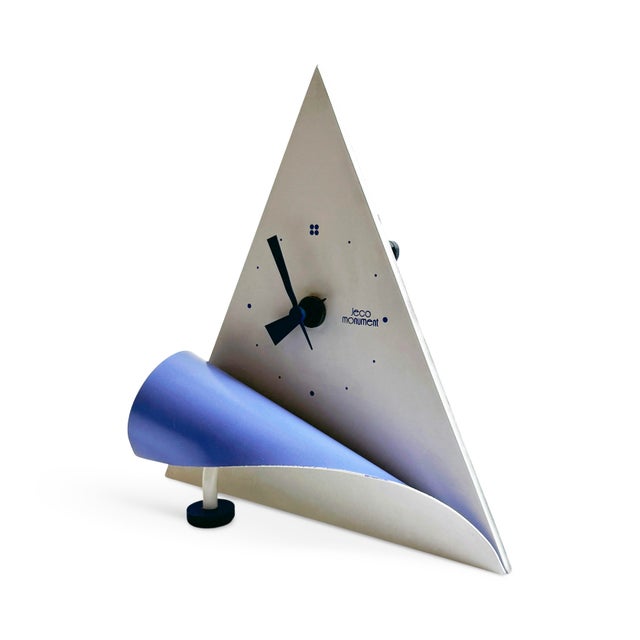 1980s Postmodern Triangular Desk Clock by Jeco For Sale - Image 4 of 9