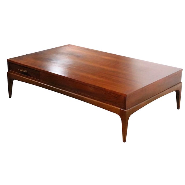 Super chic Mid Century coffee table, from the classic Rhythm series by Lane Furniture. The table features an extra long...