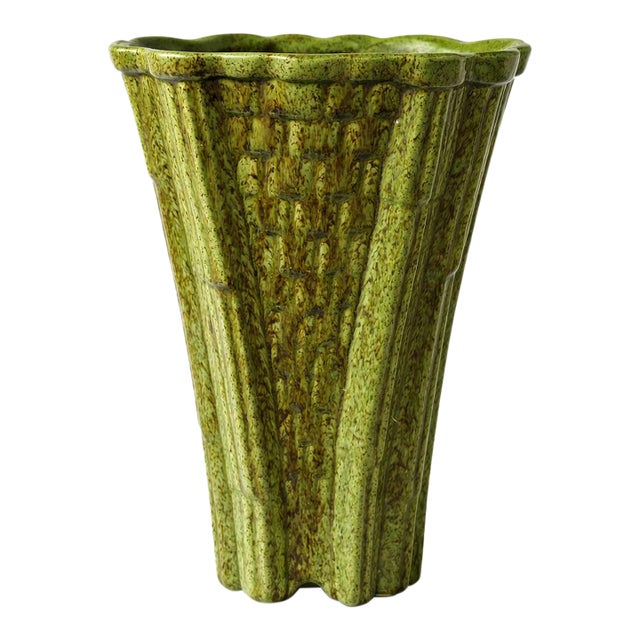 Vintage Textured Green Ceramic Vase – Sculptural Fluted Form With Basketweave Relief Pattern (9” H) For Sale