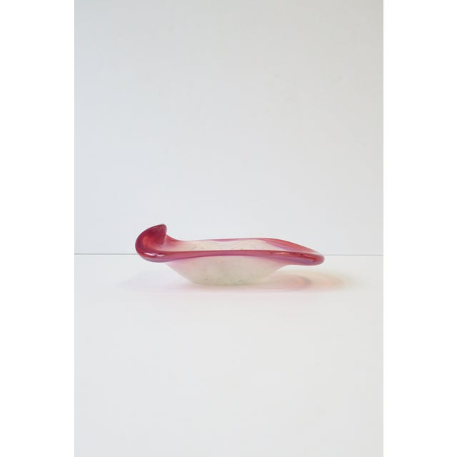 Glass Italian Murano White Opaline, Pink and Gold Art Glass Bowl Attrib. Fratelli Toso Co. For Sale - Image 7 of 13