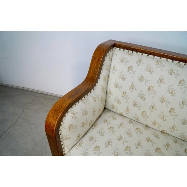 Brown Early 1900’s Arts & Crafts Quarter-Sawn Oak Mission Sofa For Sale - Image 8 of 12
