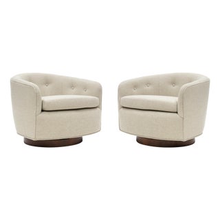 Pair of Vintage Mid Century Swivel Chairs by Milo Baughman For Sale
