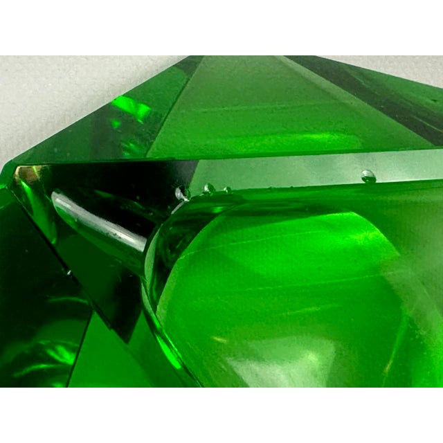 1930s Art Deco Green Glass Ashtray attributed to Moser, 1930s For Sale - Image 5 of 10