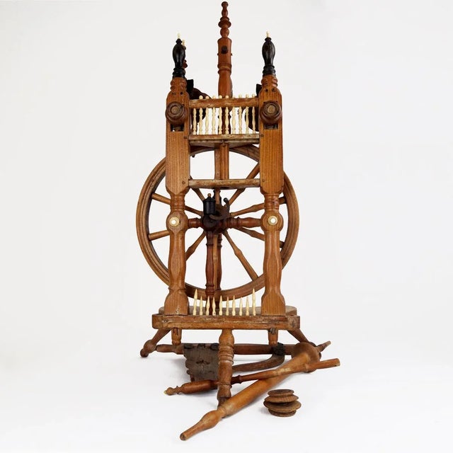 Antique Majestic Spinning Wheel in Ebony Wood For Sale - Image 4 of 13