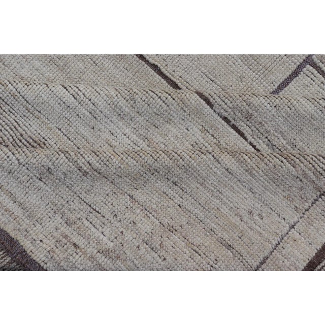 Modern Design Rug in White and Brown Tones by Keivan Woven Arts 9'4 X 11'9 For Sale - Image 11 of 12