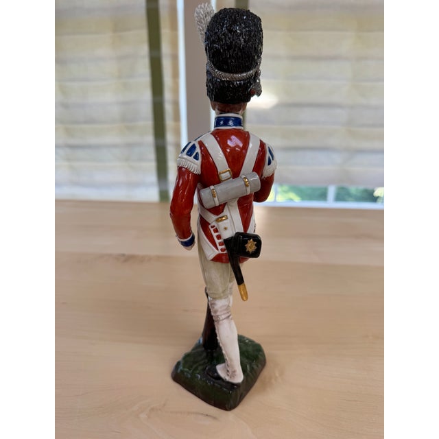 1910s Sitzendorf German Porcelain Figure Grenadier Guards 3rd Regiment For Sale - Image 4 of 5