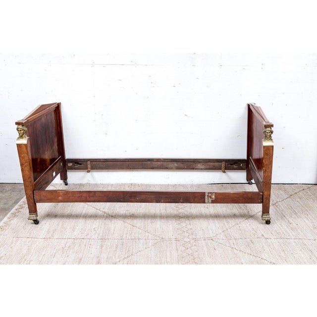 Early 19th Century Antique French Empire Burl Veneered Style Daybed For Sale - Image 5 of 18