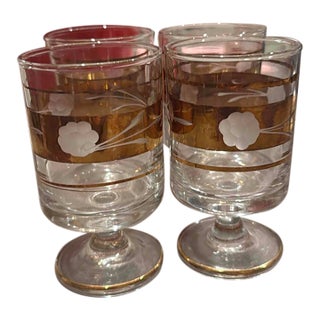 Vintage Etched Floral Cordial Glasses With Delicate Gold Trim – Elegant Hollywood Regency Liqueur Stemware - Set of 4 For Sale