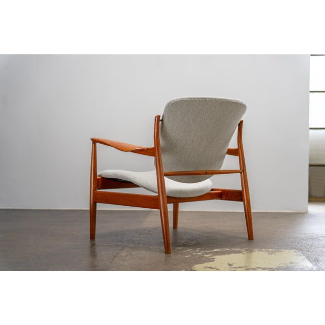 Brown Model 136 Lounge Chair in Teak by Finn Juhl for France & Søn, 1960s For Sale - Image 8 of 14