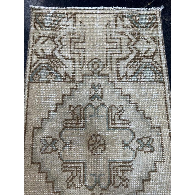 Turkish Yastik Rug 1'5" x 2'11" For Sale - Image 4 of 6