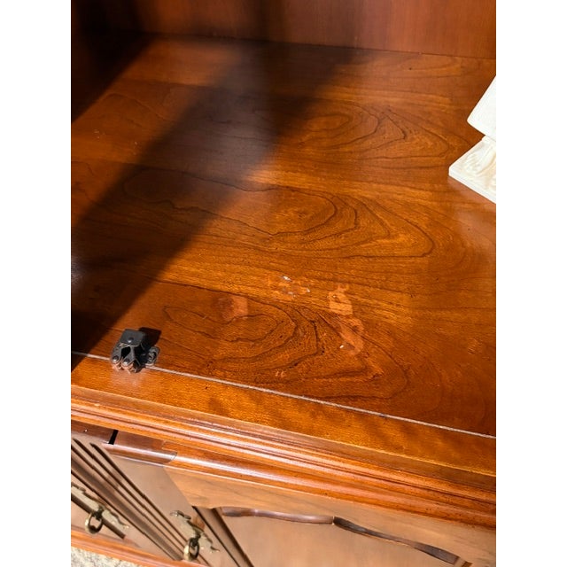 Vintage 1980s Traditional Thomasville Cherry Wood Modular Wall Unit System For Sale - Image 12 of 13