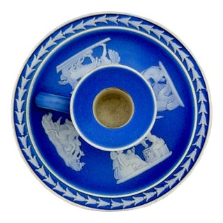 Antique (18th - 19th Cent.) Wedgwood Neoclassical Jasperware Chamberstick For Sale