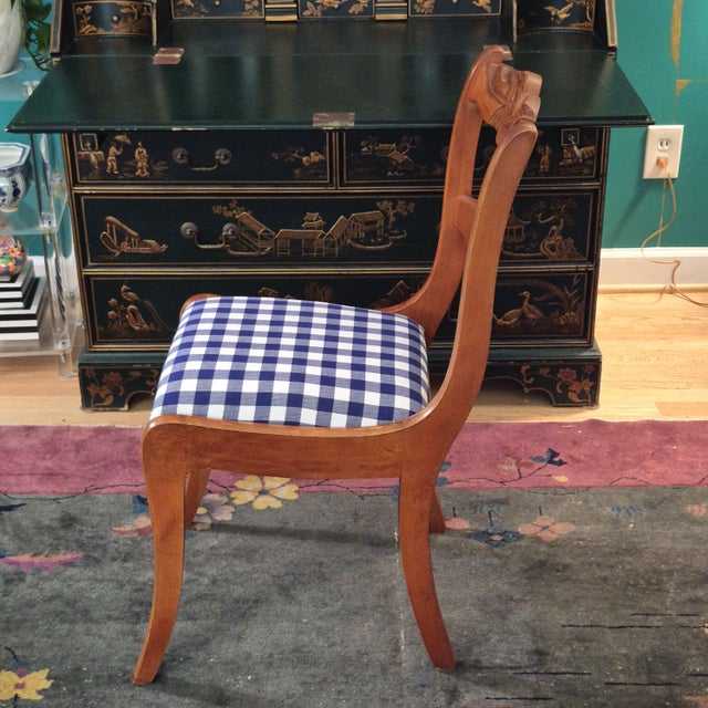 Early 20th Century Duncan Phyfe Style Rose Carved Mahogany Side Chair Blue Gingham For Sale In Washington DC - Image 6 of 9
