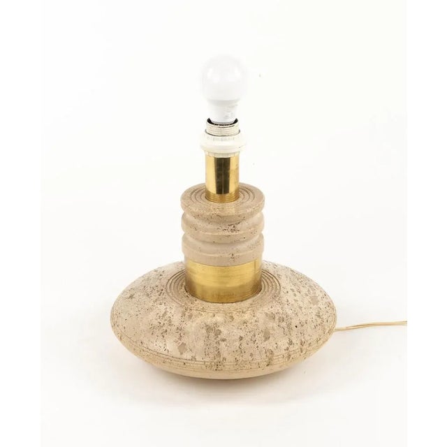 Mid-Century Table Lamp in Travertine and Brass in the style of Fratelli Mannelli, Italy, 1970s For Sale - Image 9 of 13