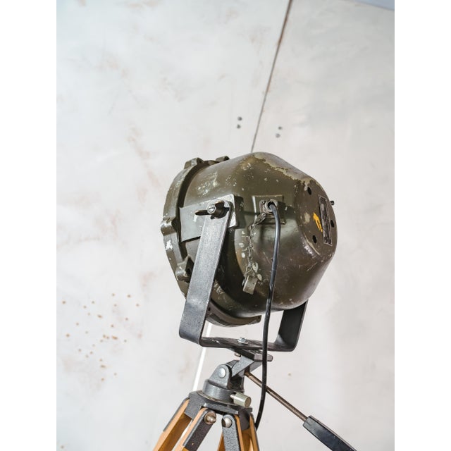 Industrial Leopard 1 Military Tank Search Spotlight Floor Lamp, 1950s For Sale - Image 9 of 18
