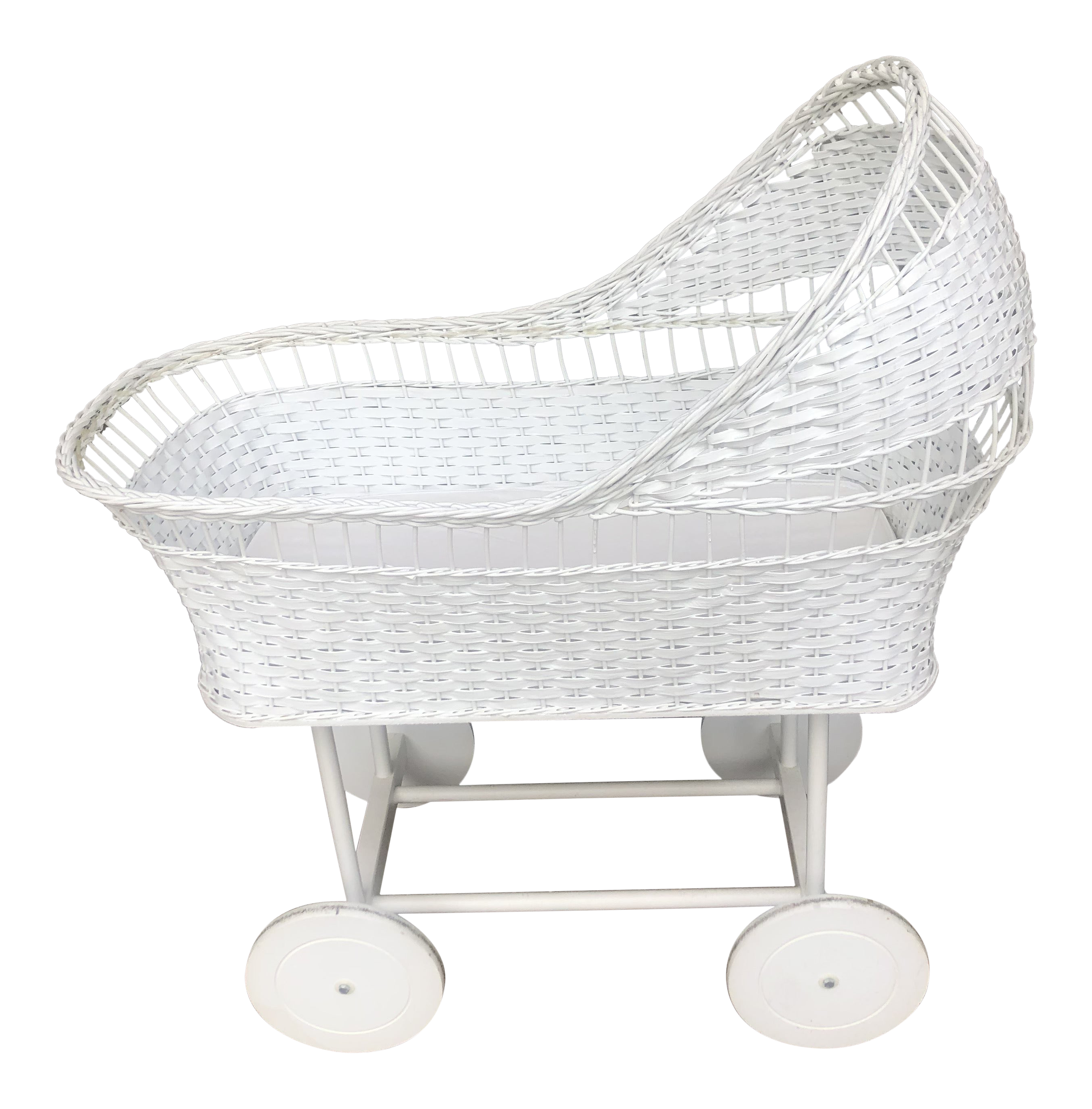 bassinet with wheels