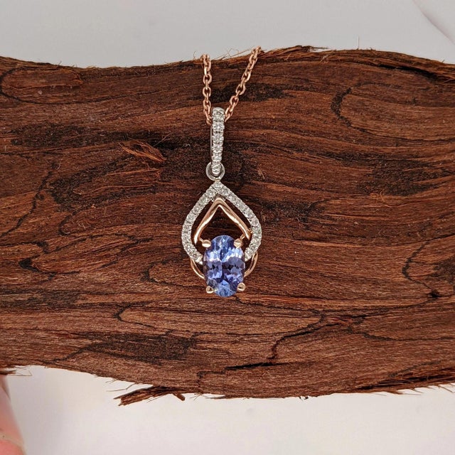 Modern Tanzanite Pendant With Natural Diamonds in Solid 14k Dual Tone Gold Oval 6x4mm For Sale - Image 3 of 6