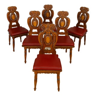 Italian Renaissance Style Chairs in Carved Walnut, Set of 6 For Sale