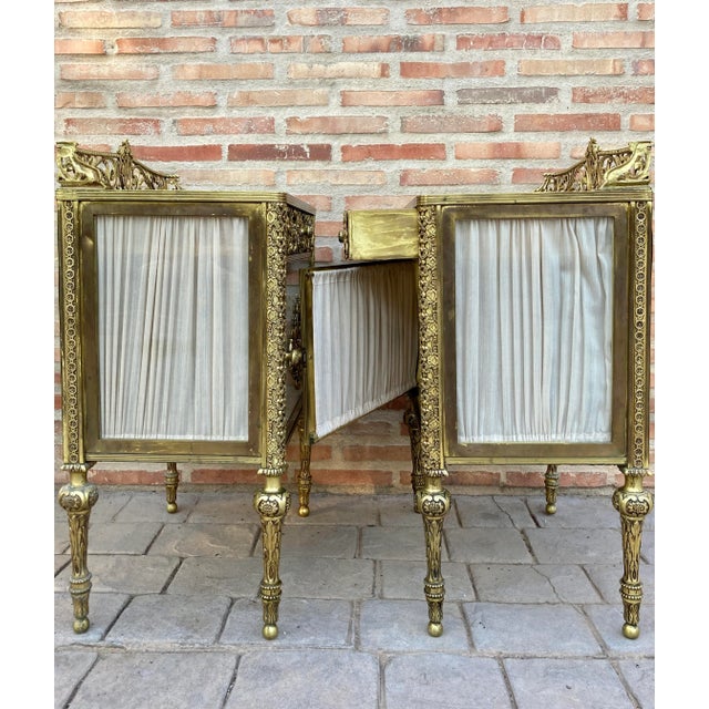 19th Century French Bronze Vitrine Nightstands with Glass Doors and Brass Drawers, Set of 2 For Sale - Image 18 of 18