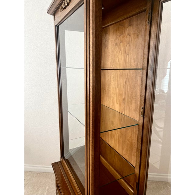 Mid 20th Century Permacraft Sanford Furniture Curio, Display, Bookcase, Etageres Cabinet Excellent Condition Made in Usa. For Sale - Image 9 of 14