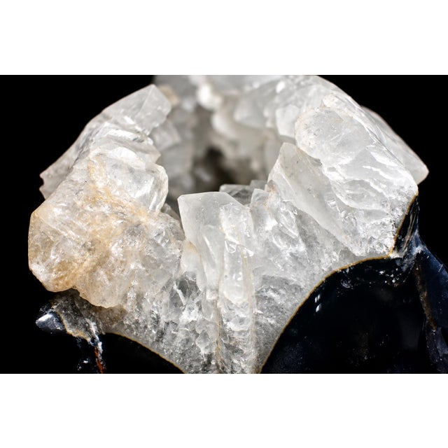 White Late 20th Century Rock Crystal Geode Dragon Head Modern Sculpture 8.5 Lb For Sale - Image 8 of 14