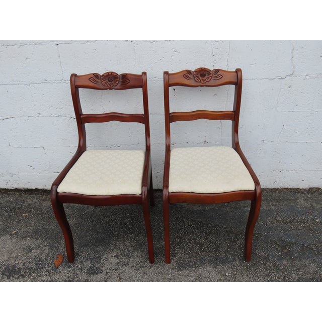 1940s Raddock 1940s Mahogany Drop Leaf Dining Table With 2 Leaves and Two Chairs 6371 For Sale - Image 5 of 18