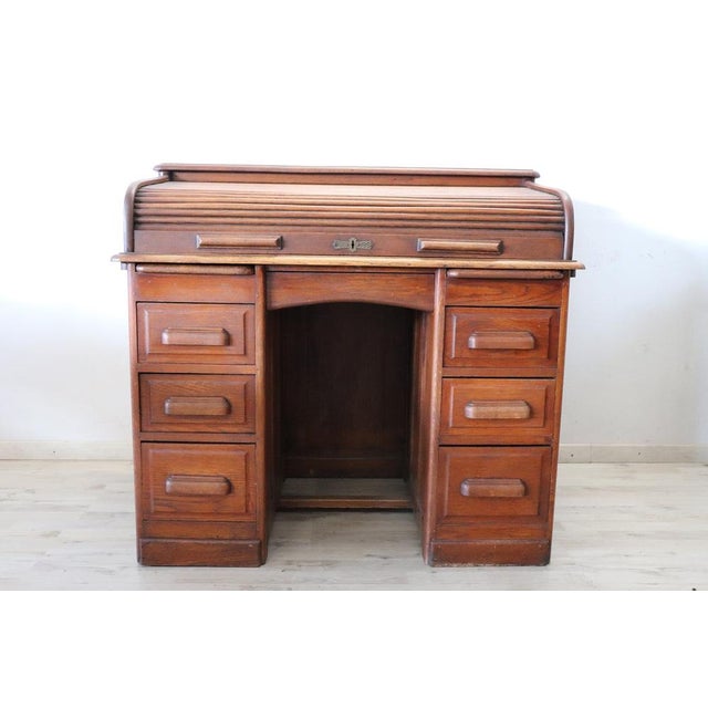 Early 20th Century Roll Top Desk in Oak For Sale - Image 3 of 16