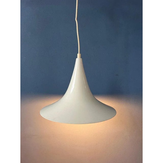 Mid-Century White Space Age Witch Hat Pendant Lamp For Sale - Image 4 of 11
