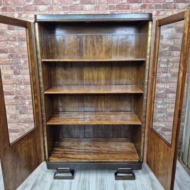 Art Deco Display Cabinet in Caucasian Walnut, Macassar Ebony and Oak, 1930s For Sale - Image 10 of 14