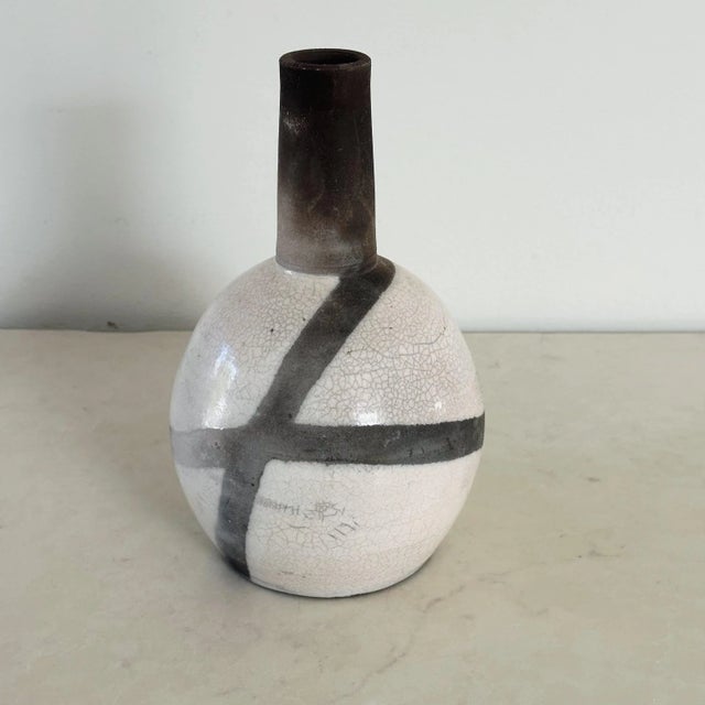 Mid-Century Hand Thrown Raku Vase in Geometric Crackle Glaze of Gray, White and Black For Sale - Image 4 of 11