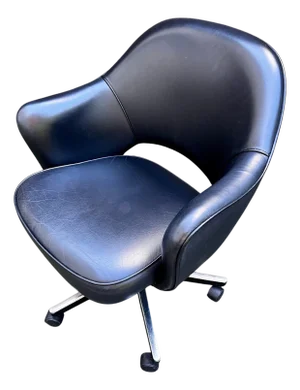 Executive Leather Chair with Swivel & Tilt Base by Eero Saarinen for Knoll