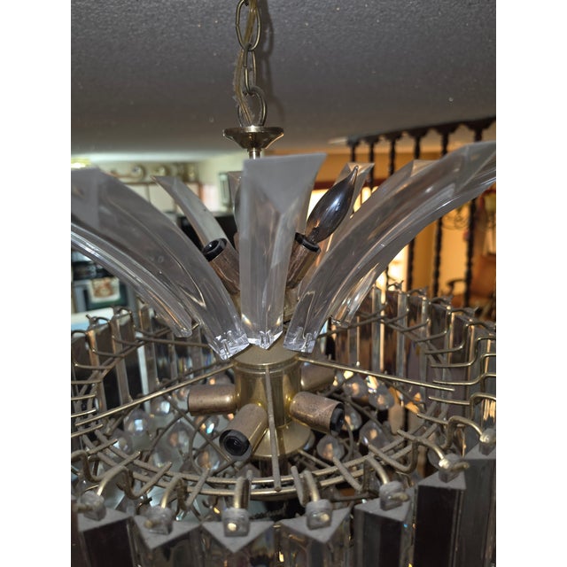 Beautiful! Complete, excellent condition, one down light, six within the chandelier and three in the crown of the light (8...