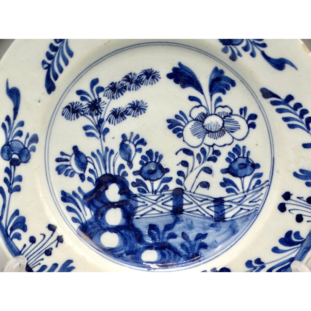 18th-Century Delft Chinoiserie Plates,. A Pair For Sale - Image 6 of 11