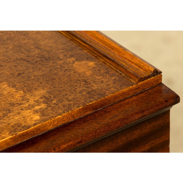 Pair of French Art Deco Mahogany and Burl Wood Nightstands, 1930s For Sale - Image 9 of 17