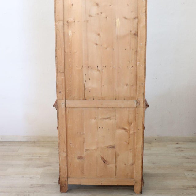 Antique Vitrine in Larch Wood, 1800s For Sale - Image 4 of 14