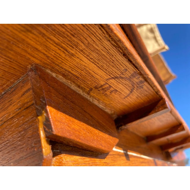 Scale Model of Chinese Junk Ship in Solid Teak Handcrafted in Hong Kong For Sale - Image 11 of 13