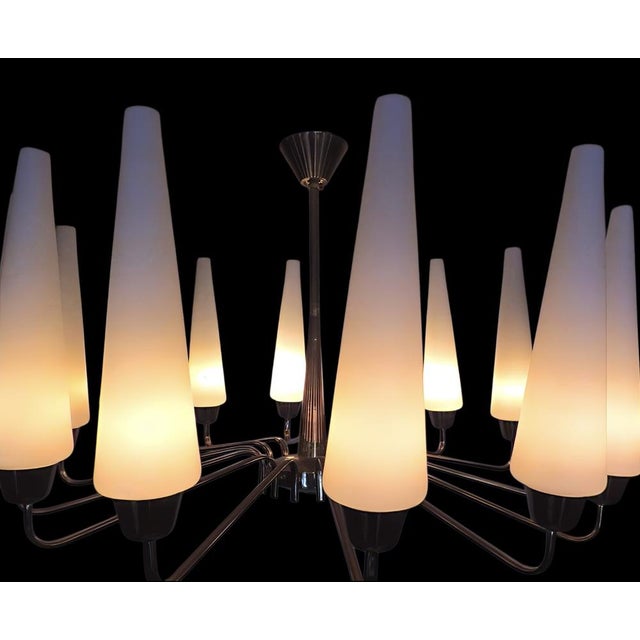 Gold Large Mid-Century French Sunburst Chandelier with 14 White Satin Glasses from Arlus, 1950s For Sale - Image 8 of 14