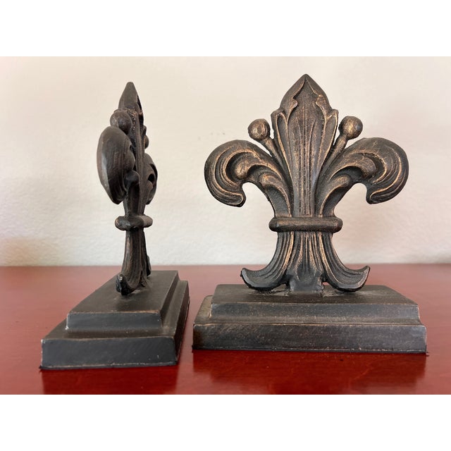2000 - 2009 Pair of Fleur De Lis Bookends For Sale - Image 5 of 7