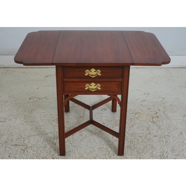 Chippendale Henkel Harris Cherry Drop Side Pembroke Table For Sale - Image 3 of 18