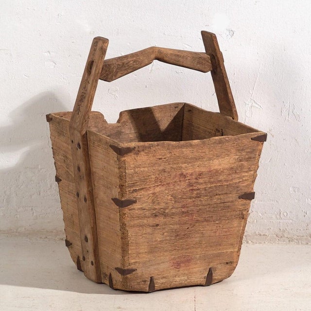 Brown Antique Chinese Basket in Elm, 1900s For Sale - Image 8 of 8