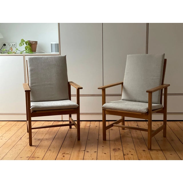 Wood Mid-Century Danish Type 2257 Easy Chairs by Børge Mogensen for Fredericia, Set of 2 For Sale - Image 7 of 11